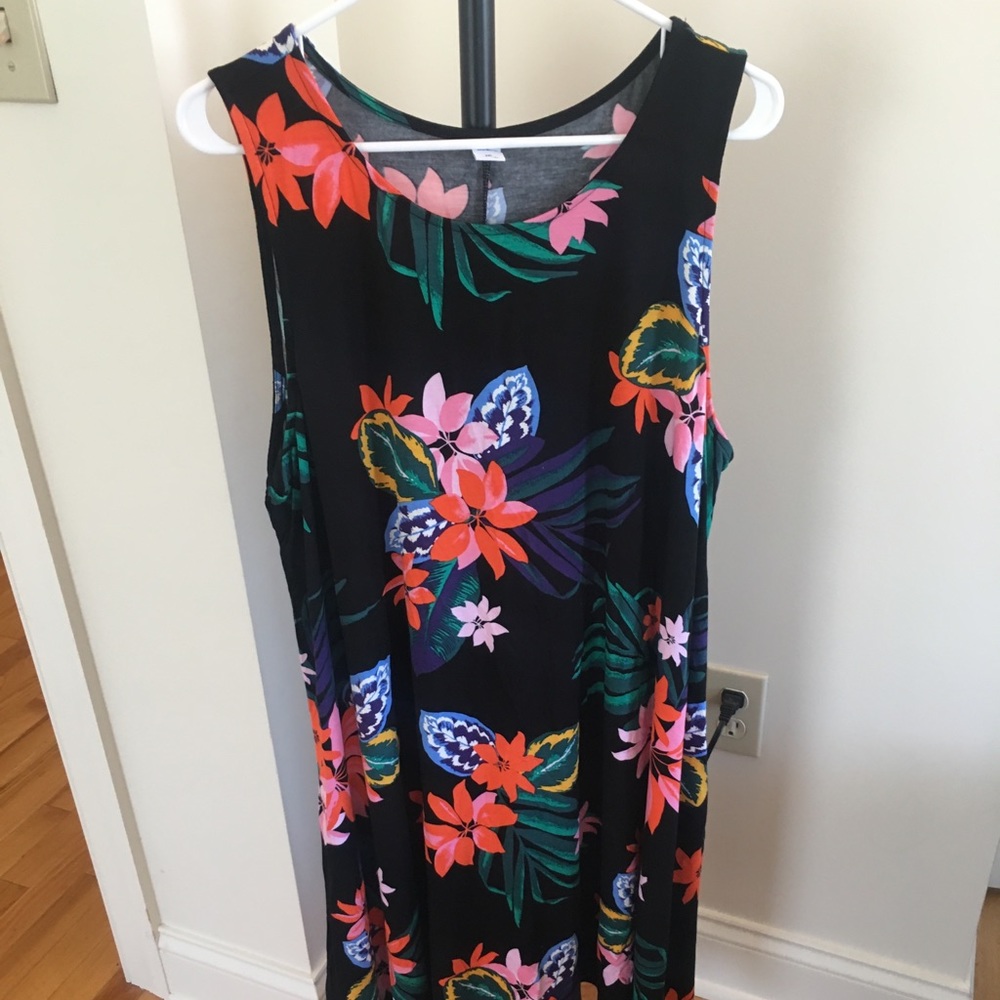 NWT - Old Navy floral pattern sleeveless dress XXL